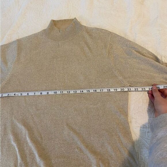 Talbots size Large Silk Blend Metallic Gold New Years Eve Turtleneck Sweater - Picture 8 of 9